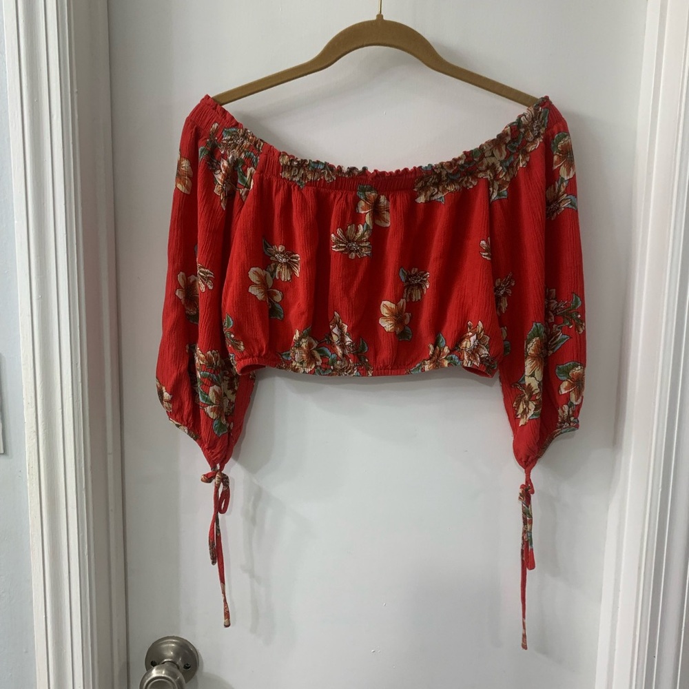 ILLA ILLA Red Floral Off-Shoulder Crop Top